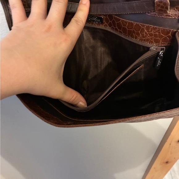 Emilio Pucci Vintage Shoulder Purse Bag Leather Croc Design with Gold Hardware - Picture 9 of 12